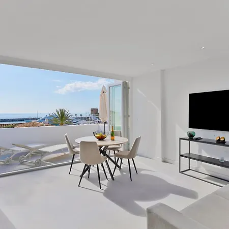 Molo Banus Seafront By Molo Residences شقة