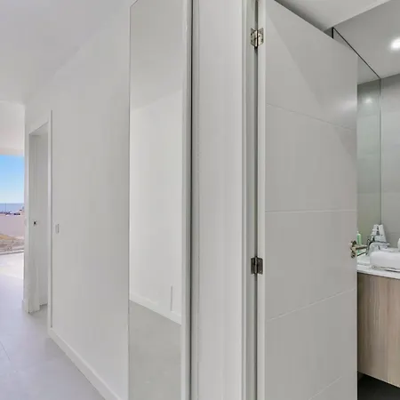 شقة Molo Banus Seafront By Molo Residences *