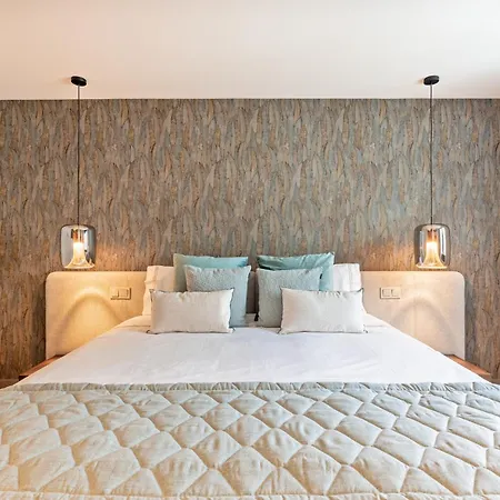 Molo Banus Seafront By Molo Residences